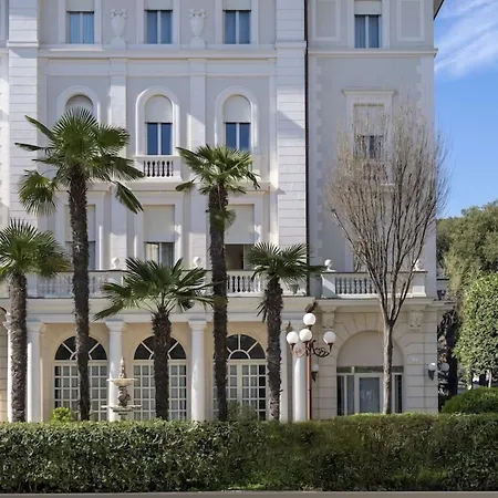 Residenza Parco Fellini Hotel Rimini