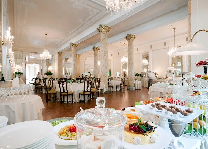 Hotel Residenza Parco Fellini 4*