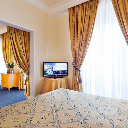 Отель Residenza Parco Fellini Римини