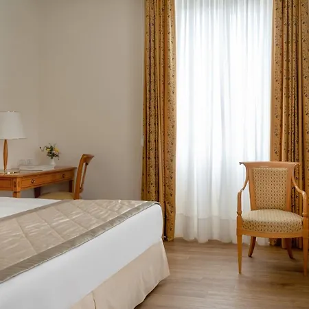 Residenza Parco Fellini 4* Римини