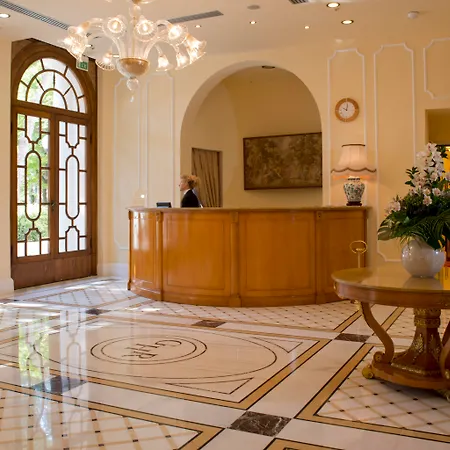 Residenza Parco Fellini 4* Римини