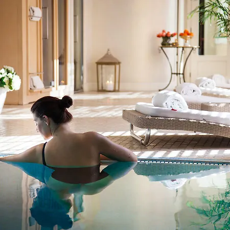 Residenza Parco Fellini Отель 4*