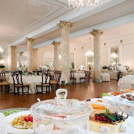 Residenza Parco Fellini Римини