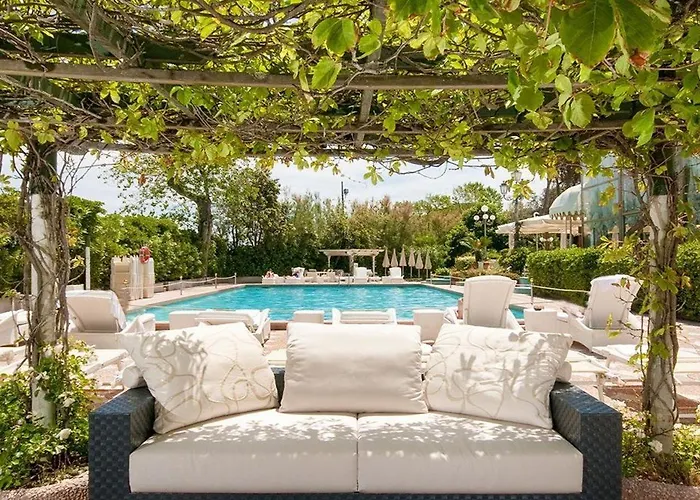 Residenza Parco Fellini Ξενοδοχείο 4*