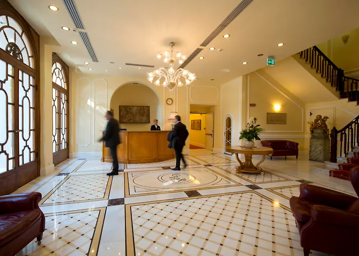 Residenza Parco Fellini Hotel 4*