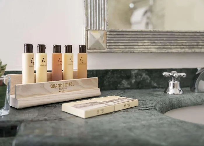 Hotel Residenza Parco Fellini 4*