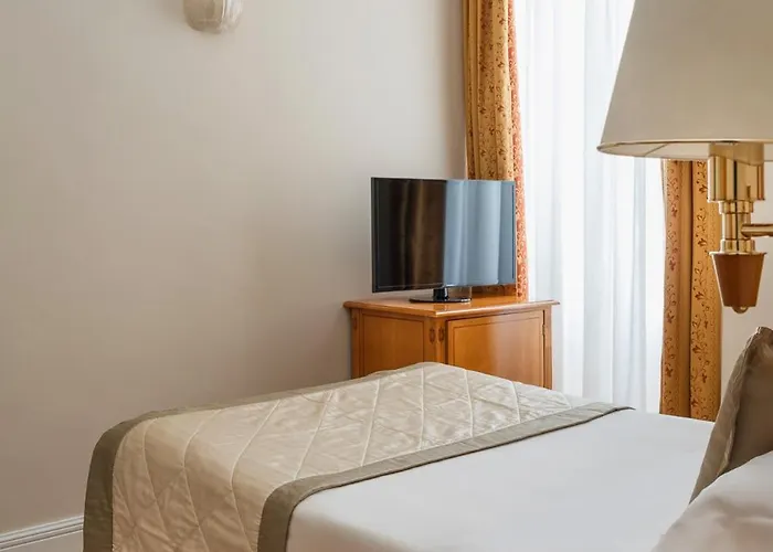 Residenza Parco Fellini Hotel 4*